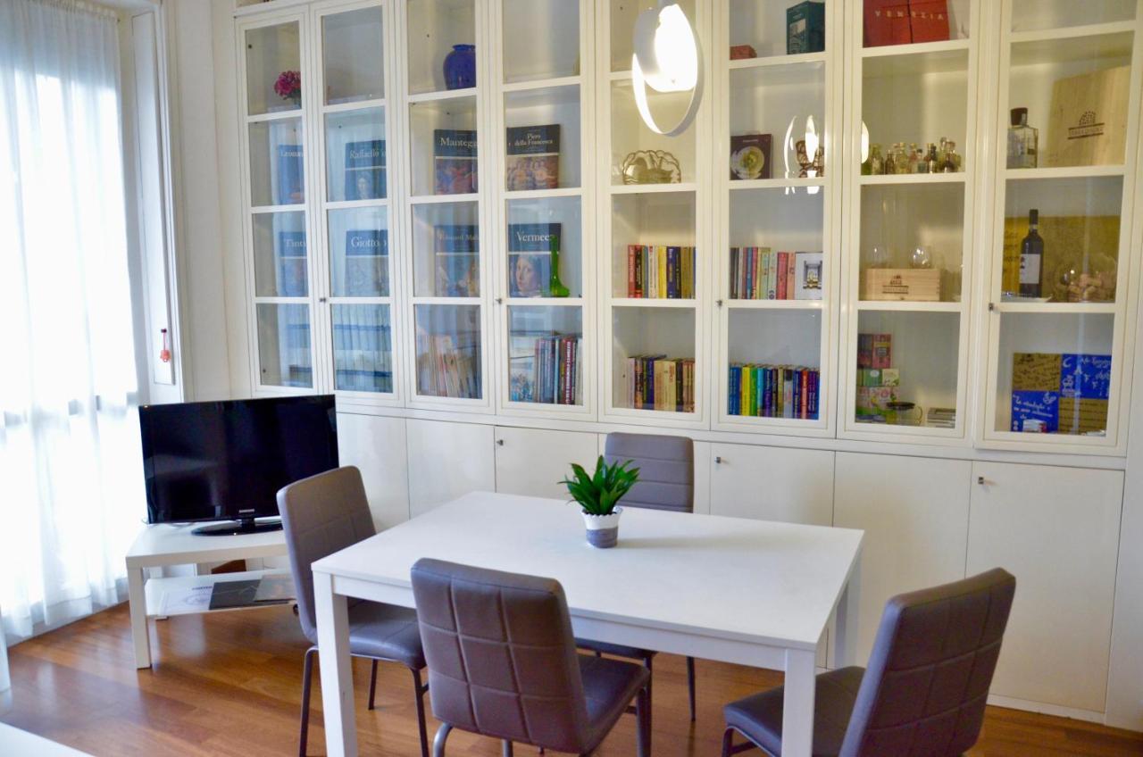 New Renovated Apartment With Balcony Porta Romana มิลาน ภายนอก รูปภาพ